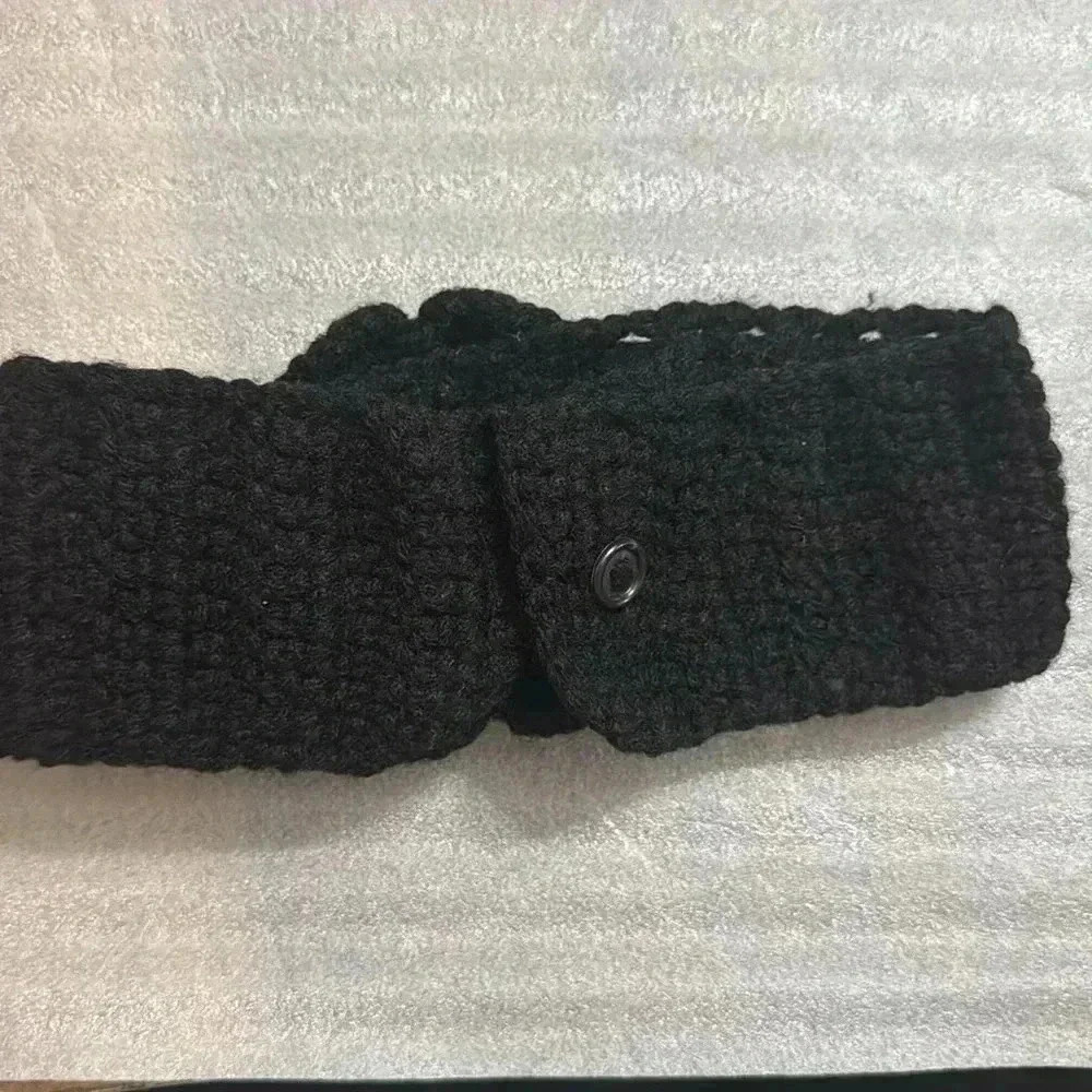 KNITTED HEAD BAND & NECK WARMER
-HAND MADE
ADJUSTABLE SIZE - Picture 3 of 3